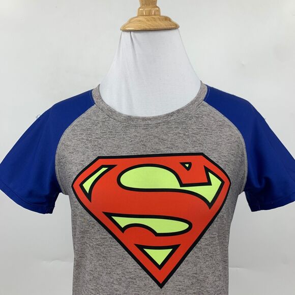 Under Armour Heatgear Fitted Shirt Womens Extra Small Superman Logo Raglan Tee - Picture 3 of 10